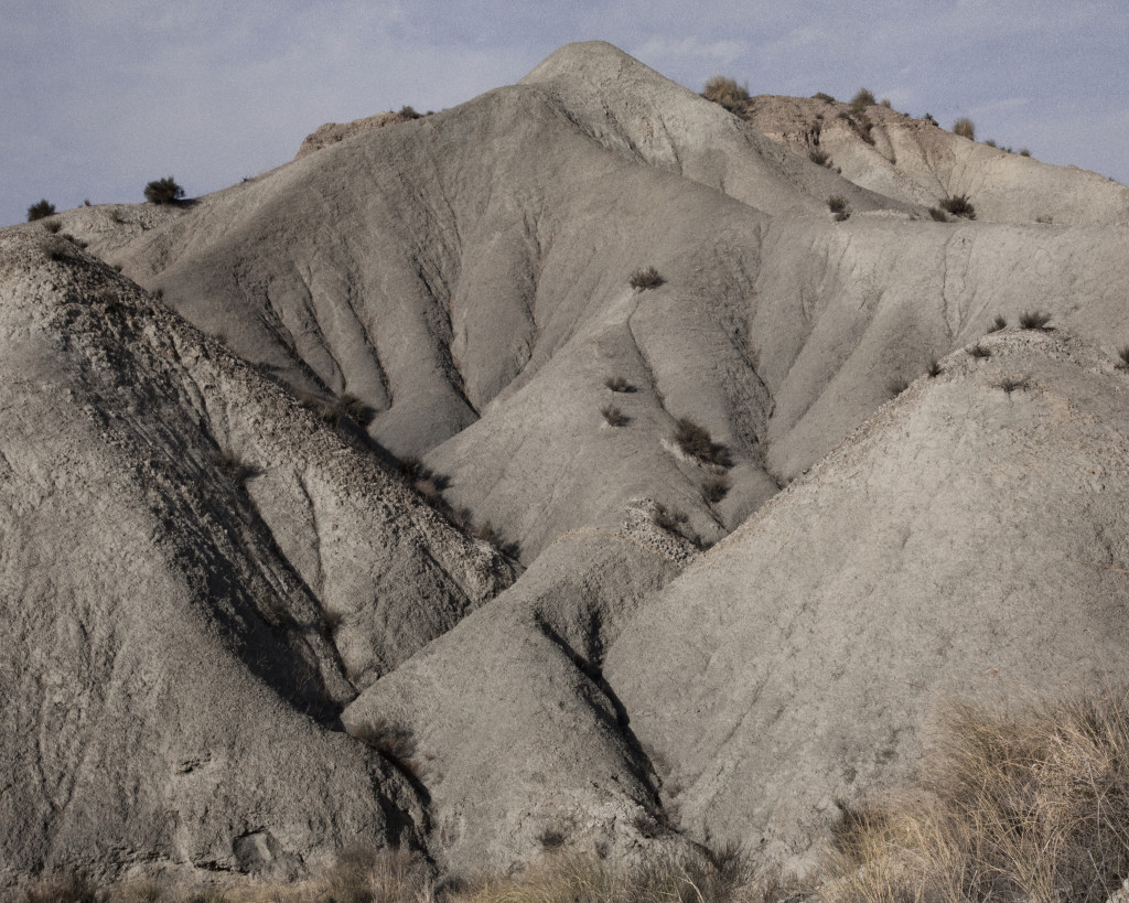 A mountain in the desert of Tabernas. ### Una montagna del deserto di Tabernas.